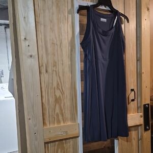 Chic Navy Sleeveless Midi Dress